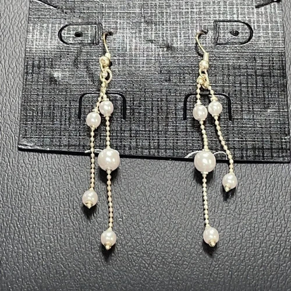 NEW Premier Designs PEARL EARRINGS